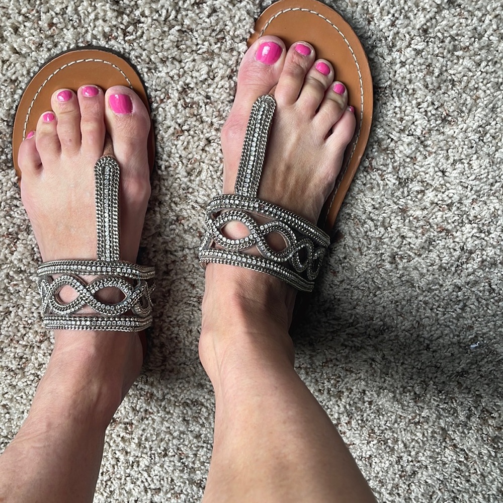 Antonio Melani Rhinestone Thong Sandal 7.5
